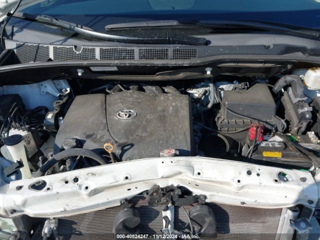 5TDDZ3DC1KS222592 Toyota Sienna Limited 7 Passenger