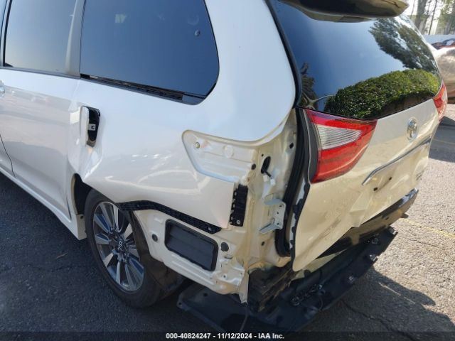 5TDDZ3DC1KS222592 Toyota Sienna Limited 7 Passenger