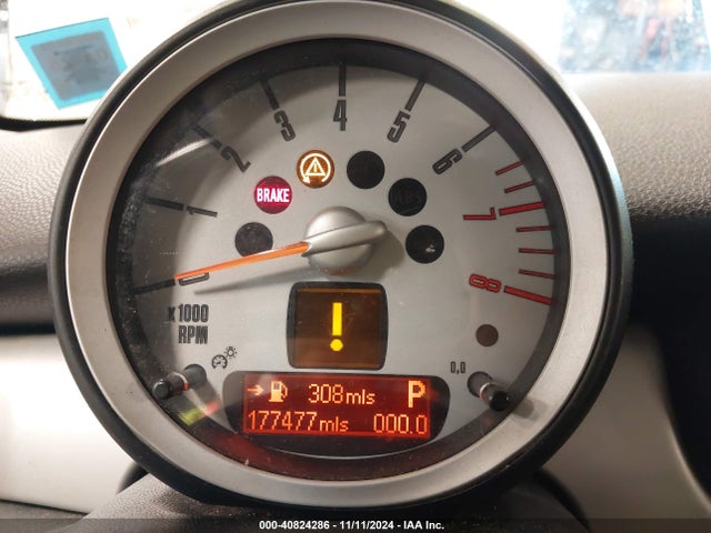 2008 MINI COOPER CLUBMAN WMWML33568TN67760 Photo 6