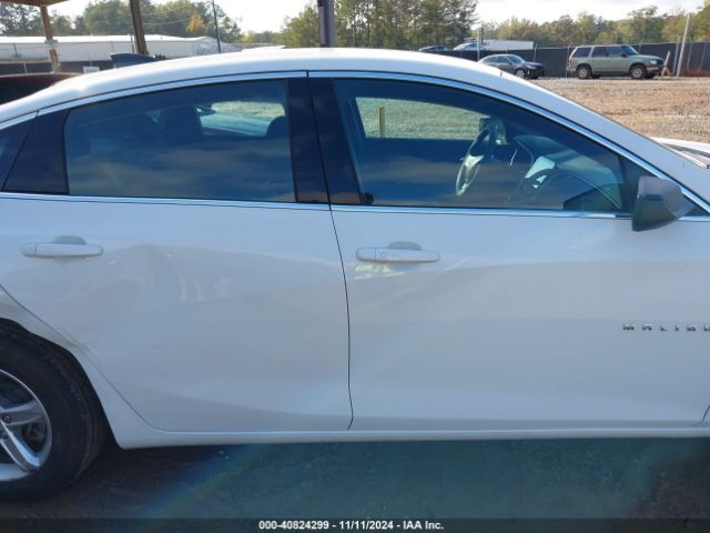 1G1ZB5ST4NF215920 Chevrolet Malibu Fwd Ls