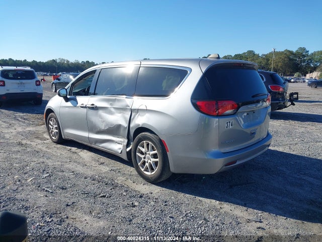 2C4RC1CG2MR555881 Chrysler Voyager Lx