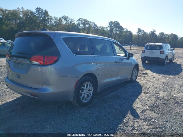 2C4RC1CG2MR555881 Chrysler Voyager Lx