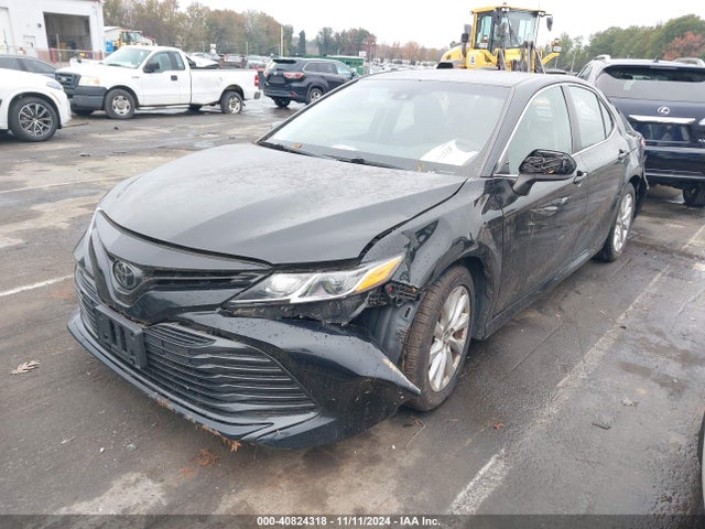 Toyota CAMRY LE 2020 4T1C11AK8LU342417 Image 2