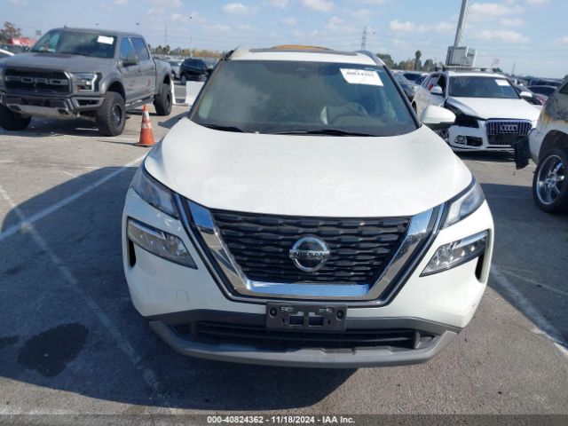 5N1AT3BA7MC750014 Nissan Rogue Sv Fwd