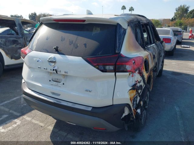 5N1AT3BA7MC750014 Nissan Rogue Sv Fwd