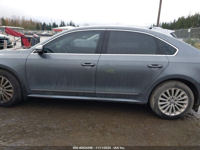 1VWBT7A39HC043079 Volkswagen Passat 1.8t Se