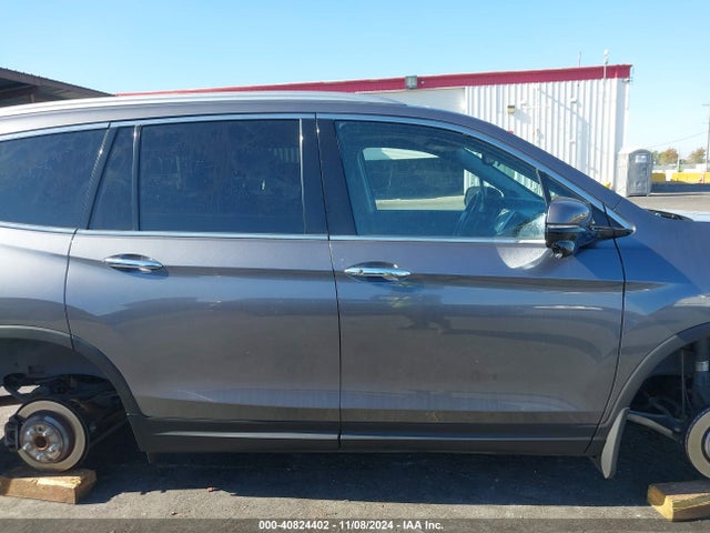 Honda Pilot Touring 2016 5FNYF5H95GB045612 Image 12