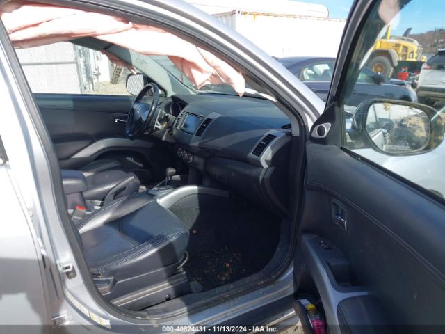 2011 MITSUBISHI OUTLANDER JA4JT5AX7BU023334 Photo 4