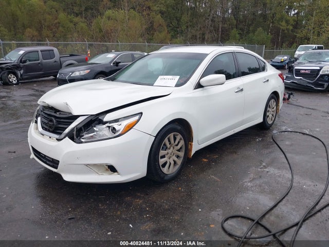 Nissan Altima 2.5 S 2018 1N4AL3AP6JC179434 Image 2