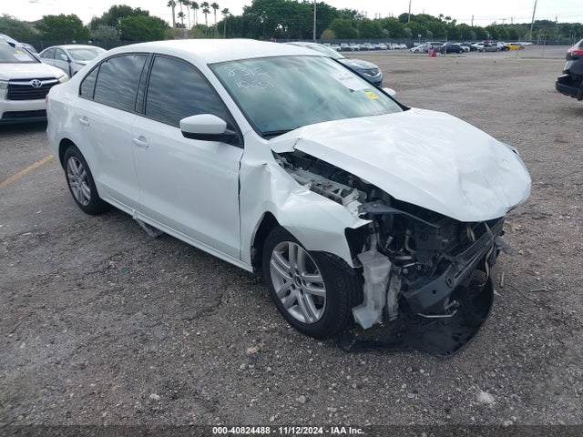 2018 3VW2B7AJ7JM208312 main image