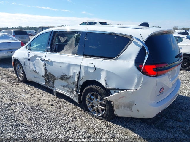 Chrysler Pacifica Touring L 2023 2C4RC1BG0PR624377 Image 3