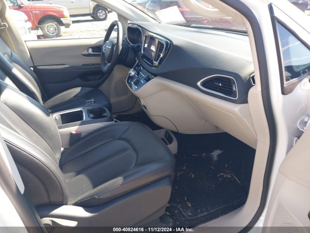 Chrysler Pacifica Touring L 2023 2C4RC1BG0PR624377 Image 5