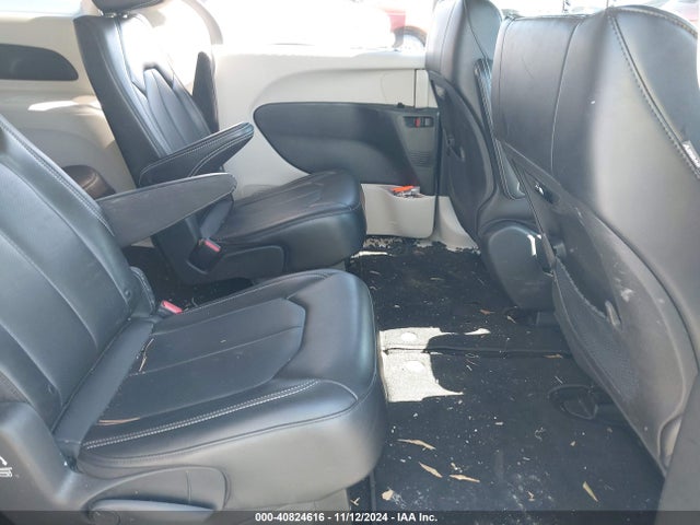 Chrysler Pacifica Touring L 2023 2C4RC1BG0PR624377 Image 8