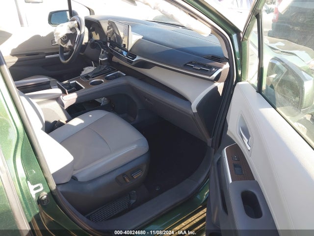 Toyota SIENNA XLE 2022 5TDYRKEC8NS099453 Image 5