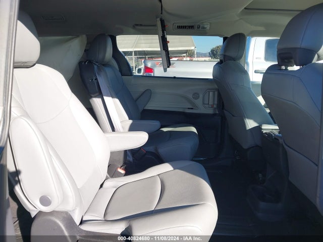Toyota SIENNA XLE 2022 5TDYRKEC8NS099453 Image 8