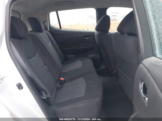1N4AZ1CP9JC301395 Nissan LEAF S