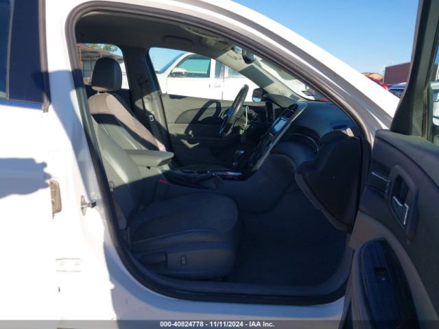 1G11D5SL0FF161430 Chevrolet MALIBU 2LT