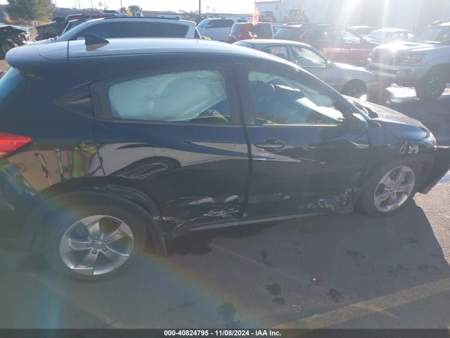 Honda HR-V LX 2018 3CZRU6H33JM730023 Image 13