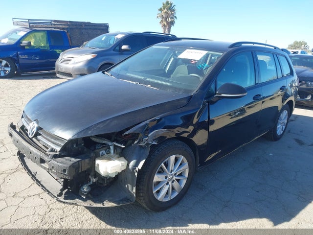 3VWC17AU2GM508172 Volkswagen Golf Sportwagen Tsi S 4-door