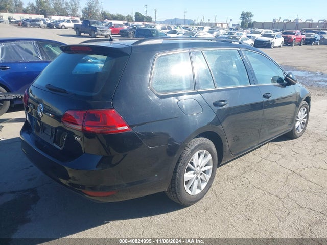 3VWC17AU2GM508172 Volkswagen Golf Sportwagen Tsi S 4-door