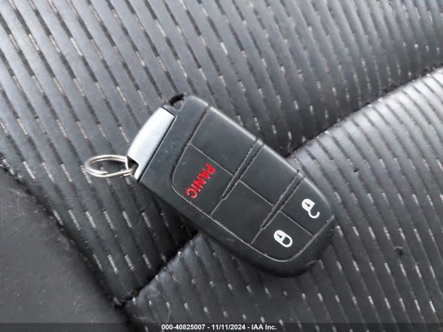 3C4PDCAB8HT557063 Dodge Journey