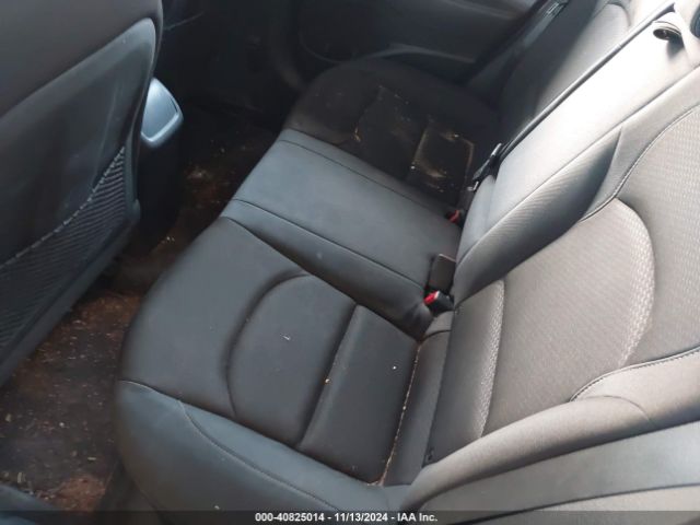 KMHH35LE5JU027943 Hyundai ELANTRA GT