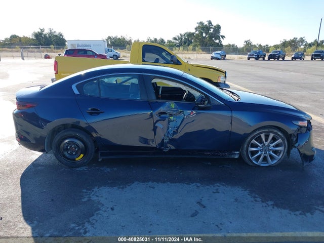 3MZBPAAL3KM108998 Mazda Mazda3 Select Package