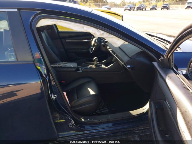 3MZBPAAL3KM108998 Mazda Mazda3 Select Package