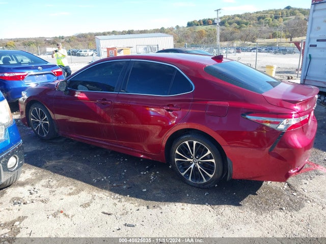 Toyota CAMRY SE 2018 4T1B11HK2JU516741 Image 14