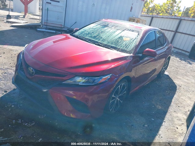 Toyota CAMRY SE 2018 4T1B11HK2JU516741 Image 2