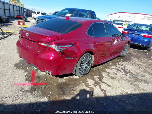 Toyota CAMRY SE 2018 4T1B11HK2JU516741 Image 4