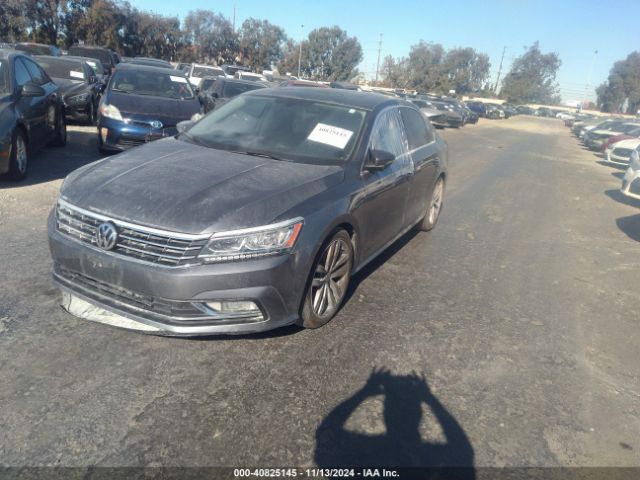 1VWBA7A3XJC008613 Volkswagen Passat 2.0t Se