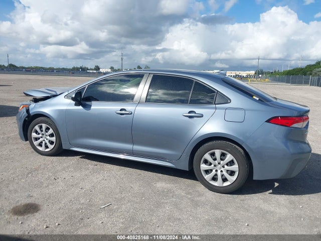 Toyota COROLLA LE 2022 JTDEPMAE0NJ228701 Image 14