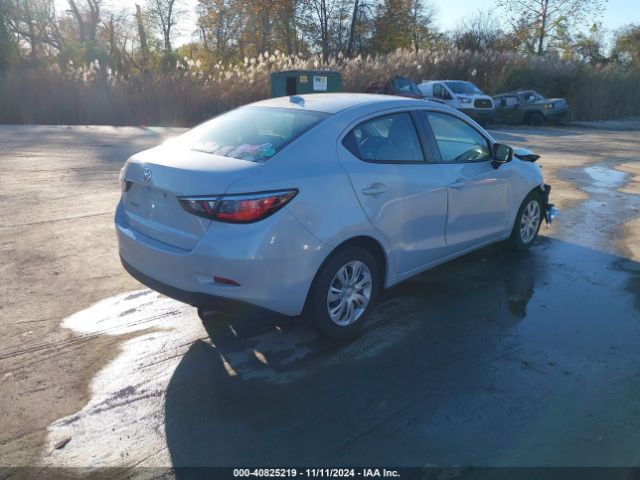 3MYDLBYV6KY514207 Toyota YARIS L