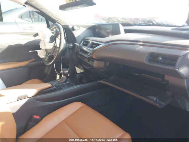 JTHY3JBH1K2006074 Lexus UX 200