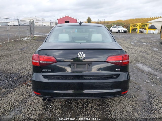 3VWD17AJ4GM338391 Volkswagen Jetta 1.8t Sport