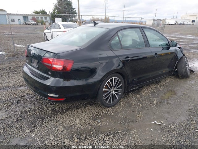 3VWD17AJ4GM338391 Volkswagen Jetta 1.8t Sport
