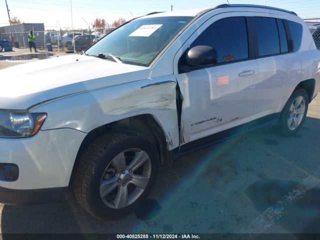 1C4NJCBA5GD615687 Jeep Compass Sport