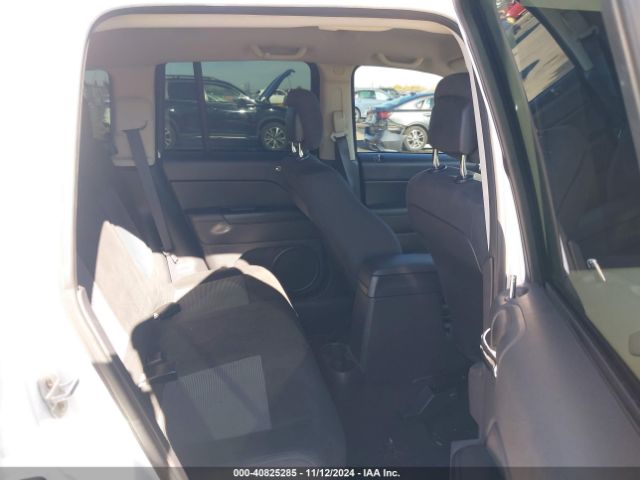 1C4NJCBA5GD615687 Jeep Compass Sport