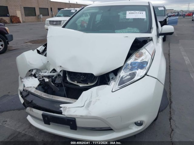 1N4AZ0CPXFC301424 Nissan Leaf Sl