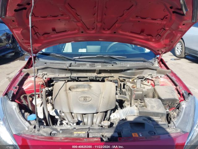 3MYDLBYV7KY503328 Toyota YARIS LE
