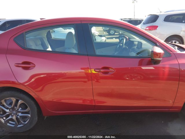 3MYDLBYV7KY503328 Toyota YARIS LE