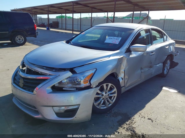 Nissan Altima 2.5 S 2014 1N4AL3APXEN253139 Image 2