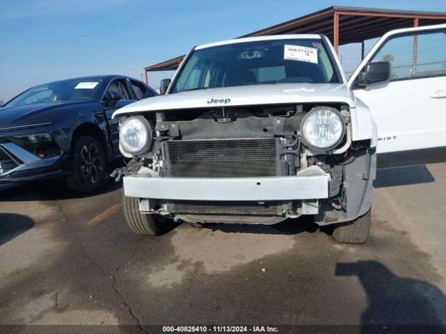 1C4NJRFB2ED884233 Jeep Patriot Latitude