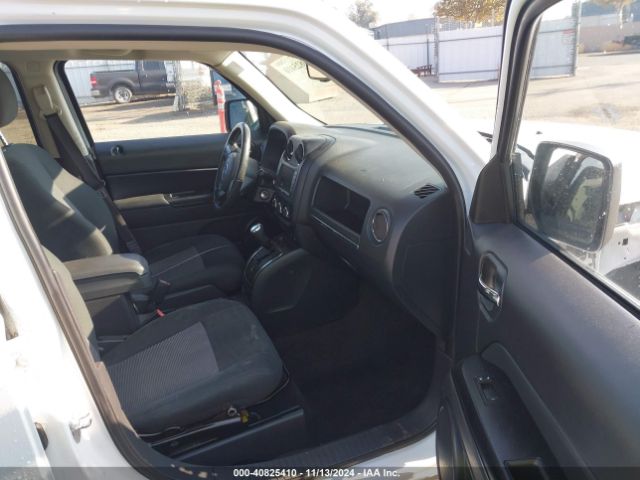 1C4NJRFB2ED884233 Jeep Patriot Latitude