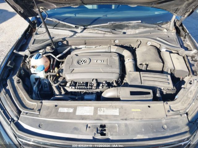1VWDT7A34HC072742 Volkswagen Passat 1.8t R-line