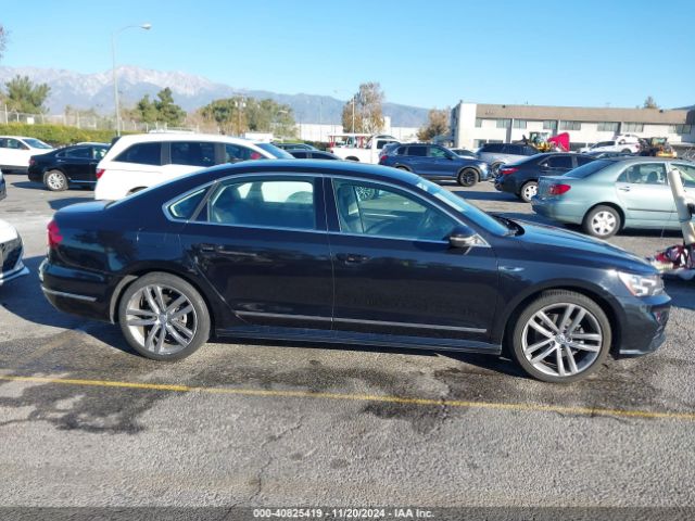 1VWDT7A34HC072742 Volkswagen Passat 1.8t R-line