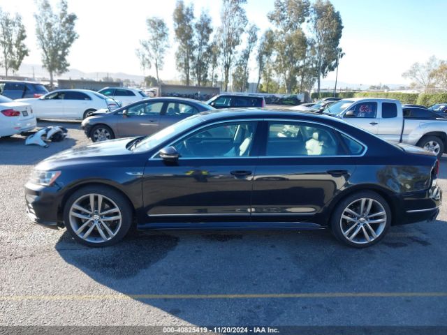 1VWDT7A34HC072742 Volkswagen Passat 1.8t R-line