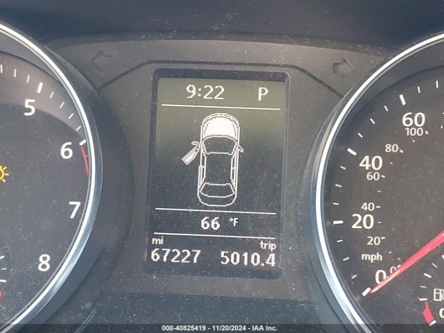 1VWDT7A34HC072742 Volkswagen Passat 1.8t R-line