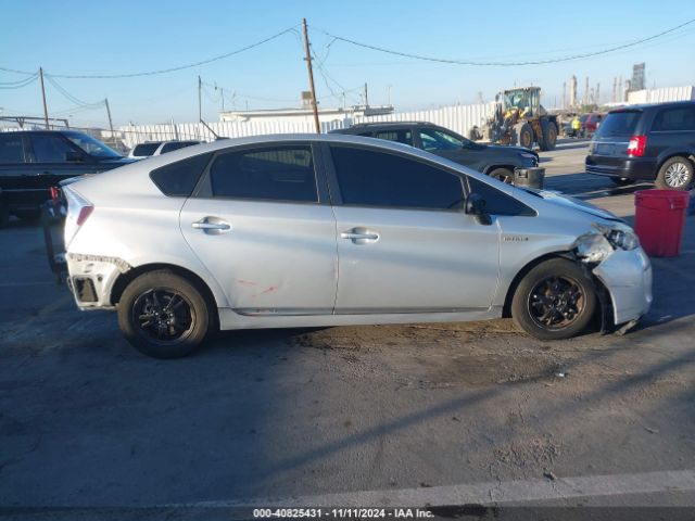 JTDKN3DU0F1880516 Toyota Prius